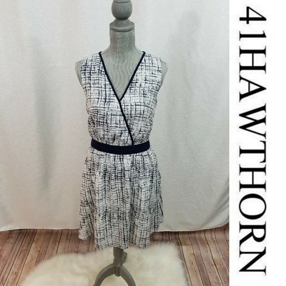 41 Hawthorn Dresses & Skirts - Stitch fix 41 Hawthorn Fit & Flare Wrap Dress